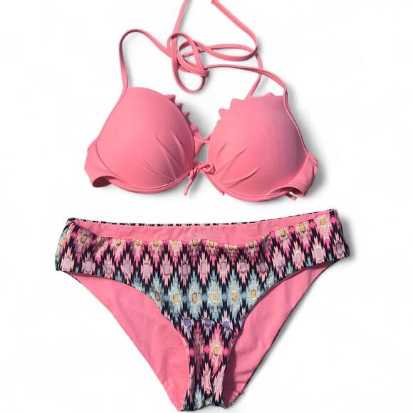 Pink Victoria Secret bikini set Small /34b PINK NWOT - Picture 1 of 3
